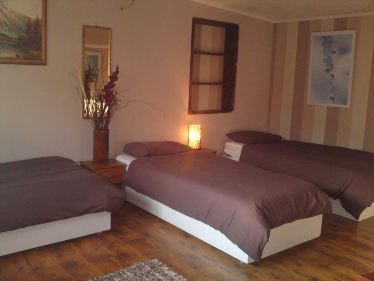 Mikulas Guest House Liptovský Mikuláš 外观 照片
